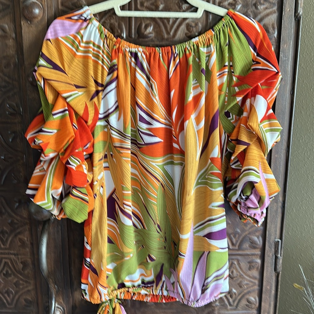 Colorful Off-Shoulder Women's Top - Picture 4 of 4
